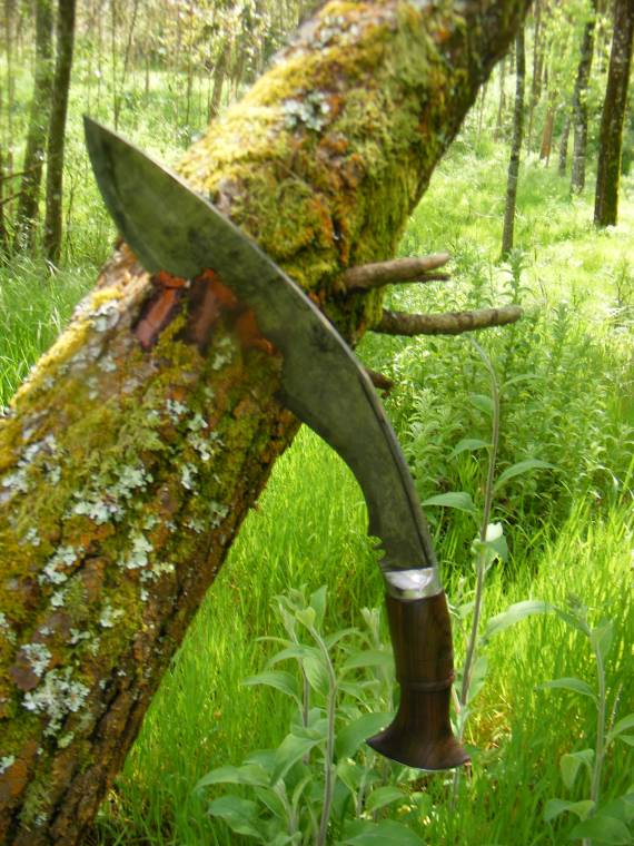 machete or axes waht you working with?? [Archive] - Natural Bushcraft