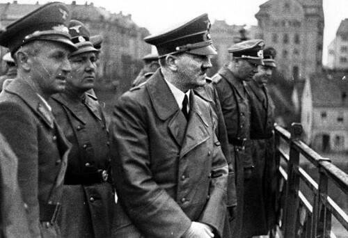 hitler.jpeg