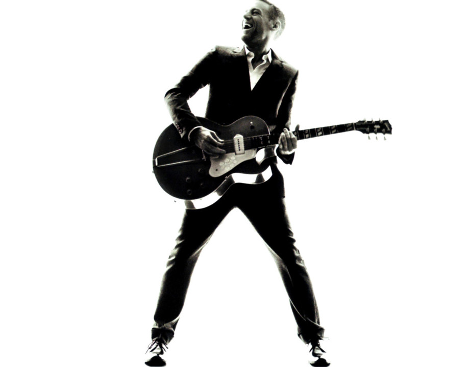 bryan_adams-11-Interior_Trasera.jpg bryan_adams-11-Interior_Trasera.jpg