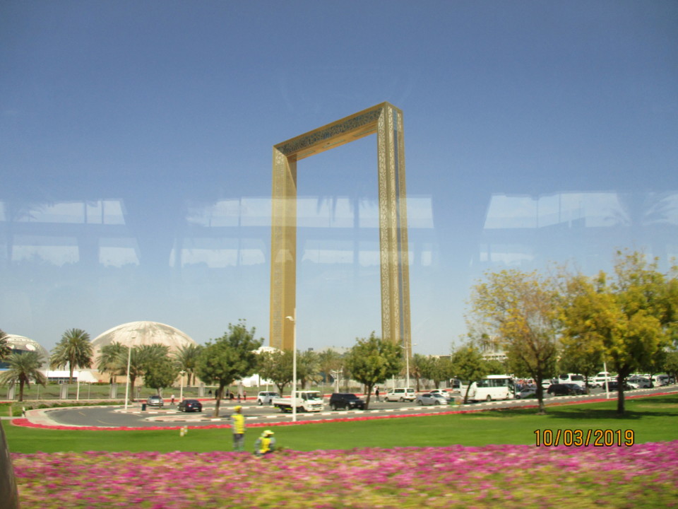 033-Moldura, Dubai.JPG