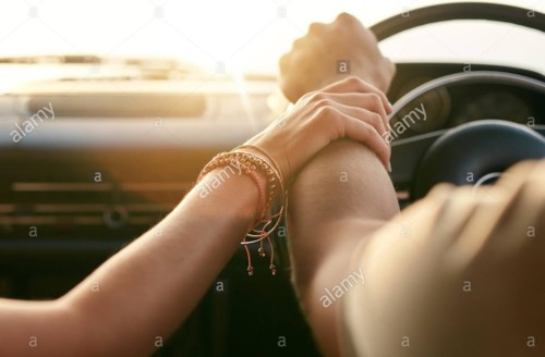 Casal de carro.jpg