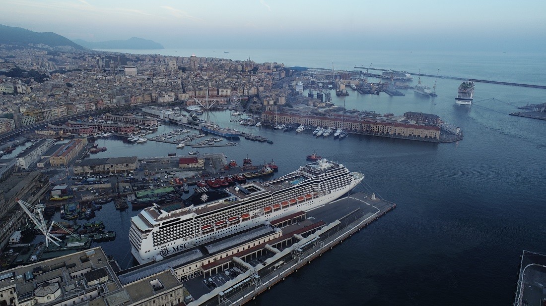 MSC Grandiosa departs Genoa_resized.jpg