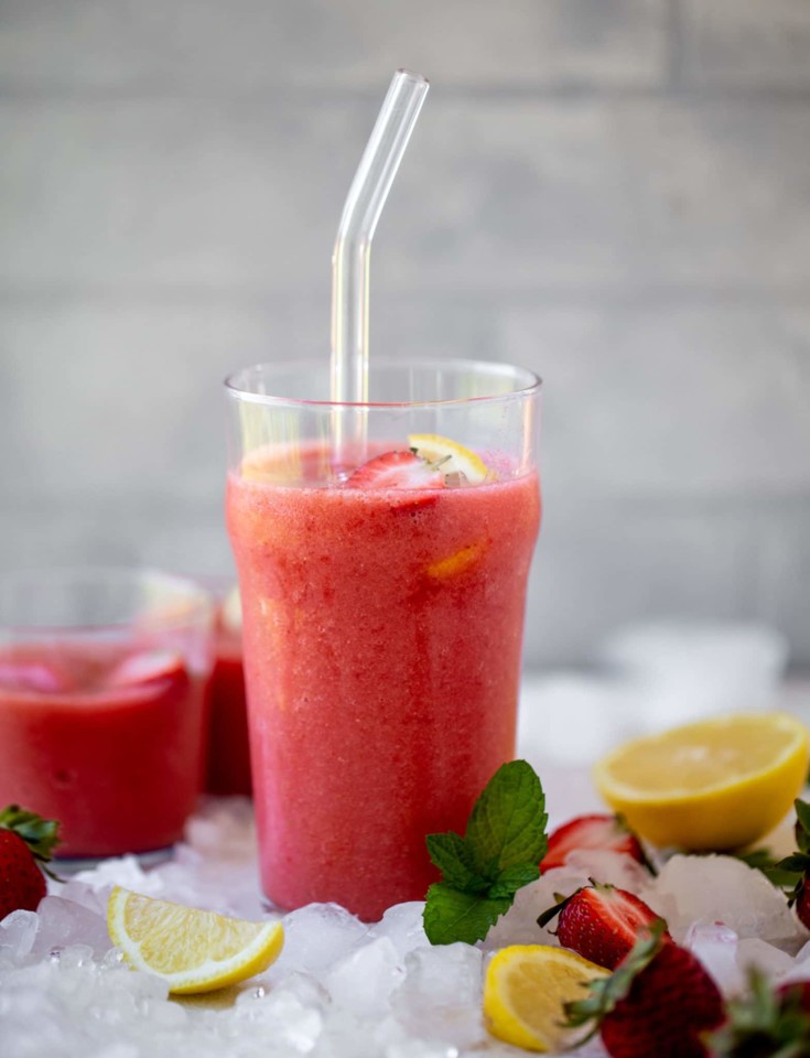frozen-strawberry-lemonade-11-1567x2048.jpg