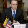 Álvaro Uribe.jpg