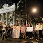 Manifesta&ccedil;&otilde;es - Cruzamento de avenida &eacute; fechado