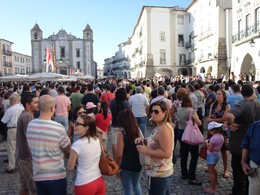 C:\Users\Matias\Desktop\Evora_ManifTroika_SET2012.