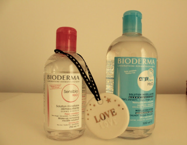 Bioderma + água micelar + Sensibio H2O + água desmaquilhantes + pele sensível + cuidados de rosto diários + solução micelar ABCDerm H2O + cuidados bebé +higiene do bebé + cuidados diários + passatempo Bioderma + beleza